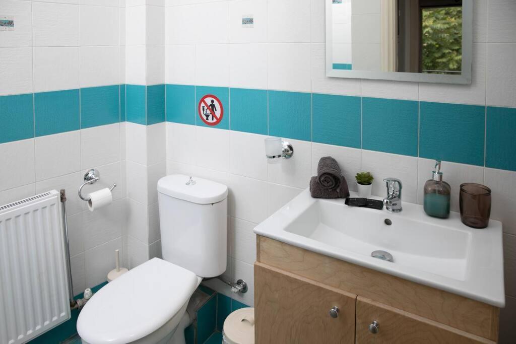 Aegina Town Apartment , With Private Parking المظهر الخارجي الصورة